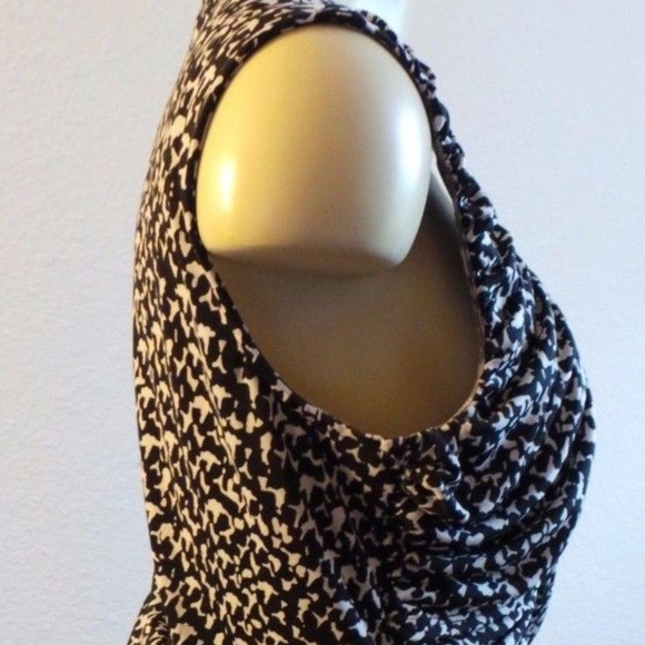 Nine West women's ruffled sleeveless Top L - Picture 5 of 8